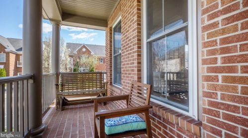 23302 Robin Song Dr, Clarksburg, MD 20871-4450