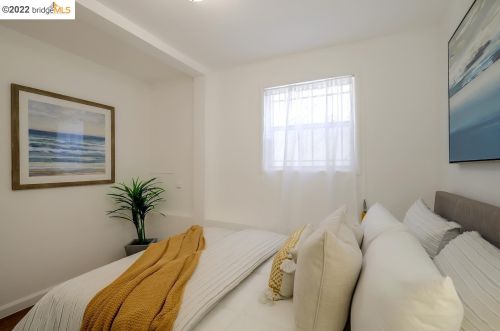 2238 Russell St, Berkeley CA 94705-2333 exterior