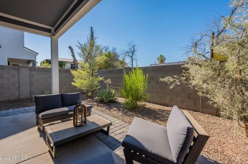 2601 27th St, Phoenix AZ  85008-1916 exterior