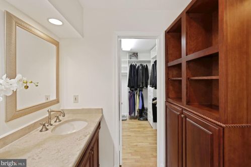 1539 Blue Meadow Rd, Rockville MD 20854-2622 exterior