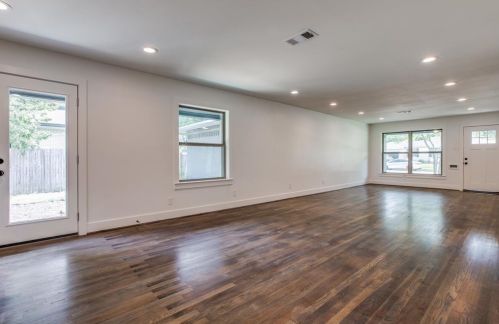 9747 Carnegie Dr, Dallas TX  75228-3605 exterior