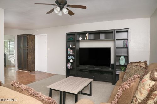 11009 Bannock St, Phoenix AZ 85044-1535 exterior