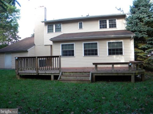 11311 Gainsborough Rd, Rockville MD  20854-3713 exterior