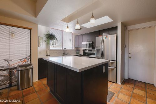 191 Roma Dr, Tucson AZ 85737-7668 exterior