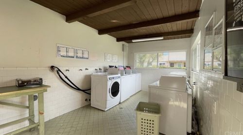 1881 Mitchell Ave, Tustin CA 92780-6343 exterior