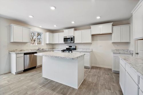 2006 Serenity Ln, Bull Valley IL 60098-7017 exterior