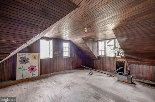 6638 Greene St, Philadelphia PA 19119-3114 exterior