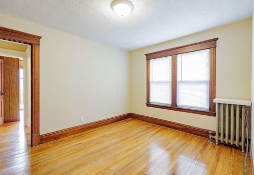 32 Monrovia St, Springfield MA 01104-3113 exterior