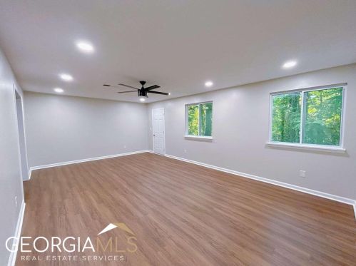 1896 Singer Way, Lithonia, GA 30058-5561