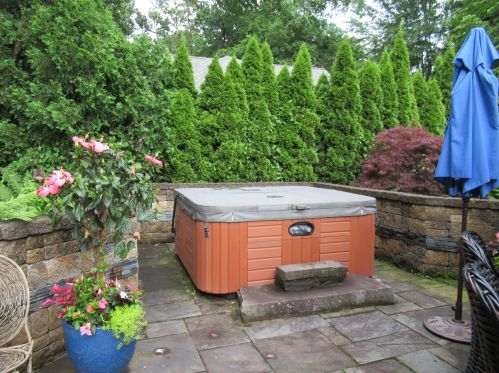 7383 Buccaneer Dr, Grand Rapids MI 49546-9104 exterior