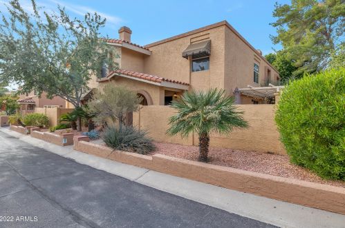 10426 11th St, Phoenix, AZ 85020-8537