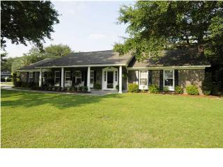 85 Norview Dr, Charleston, SC 29407-3716