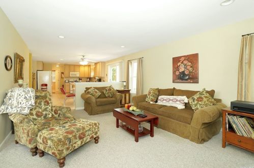 54 Long House Way, Commack NY 11725-1362 exterior