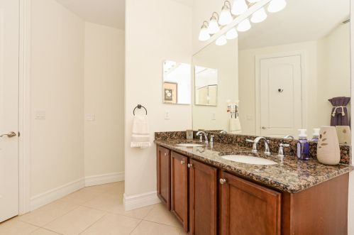 6117 Kendra Ln, Fort Pierce FL 34983-4140 exterior