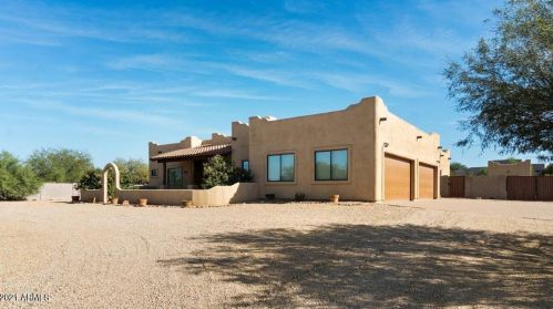 37243 19 Ave, Phoenix AZ 85086-9154 exterior