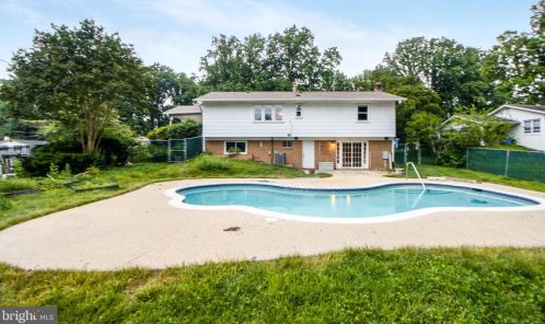 2301 Musgrove Rd, Silver Spring, MD 20904-5220