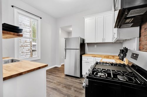 17 Lelia St, Pittsburgh PA 15211-2228 exterior