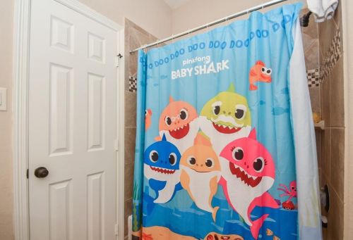 5622 Little Creek Ct, Fulshear TX 77441-1490 exterior