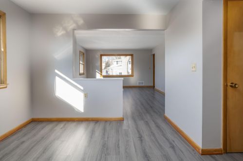 1336 87 St, Milwaukee WI 53214-4358 exterior