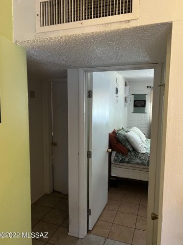 3241 Monte Vis Dr, Tucson AZ 85712-1630 exterior