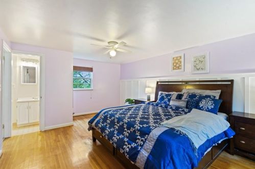 1152 Pinewood Dr, Pittsburgh PA 15243-1810 exterior