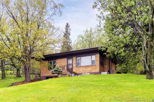 315 Myrtle St, Duluth MN 55811-5124 exterior