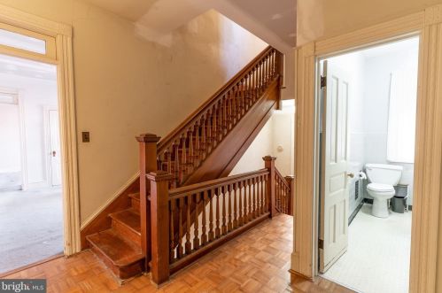 136 Pearl St, Lancaster PA 17603-3233 exterior