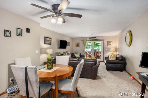 1900 Burton, Grand Rapids MI 49506-4620 exterior