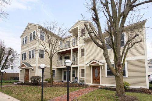 30 Cameron St, Brookline, MA 02445-9852
