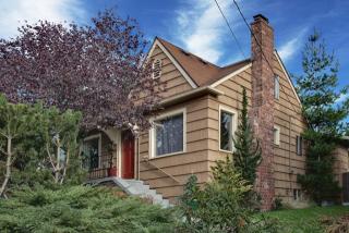 7044 8th Ave, Seattle WA  98117-5101 exterior