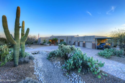 3905 Potvin Ln, Tucson, AZ 85742-9742