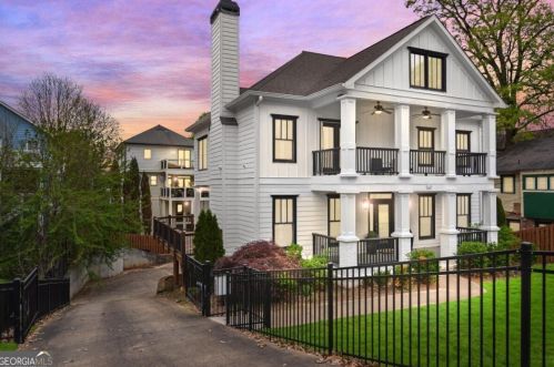 560 Morgan St, Atlanta GA 30308-2821 exterior