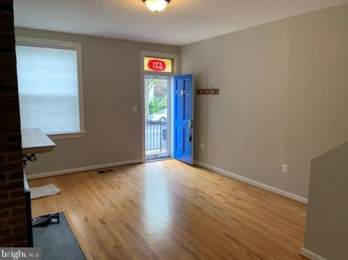 531 Columbus St, Alexandria VA  22314-4150 exterior