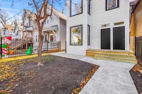 3329 Dickens Ave, Chicago IL  60647-3721 exterior