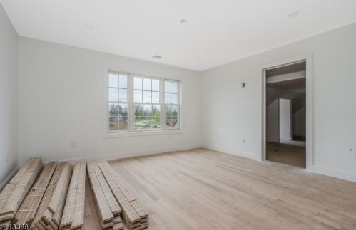 40 Brantwood Ter, Hackettstown NJ 07840-4101 exterior