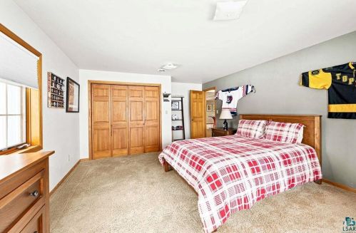 4906 Pike Lk Rd, Duluth MN 55811-9741 exterior