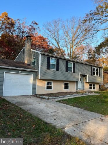 217 Summit Ave, Blenheim NJ  08012-4112 exterior