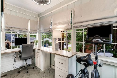 2505 Forrest Way, Atlanta GA  30305-3716 exterior