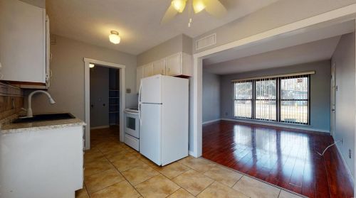 9300 Macon Ave, Saint Louis MO 63134-3432 exterior