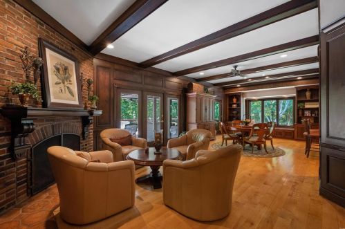 13592 Royal Glen Dr, Saint Louis MO 63131-1029 exterior