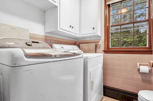 199 Buena Vis Ave, Torrington CT 06790-4028 exterior