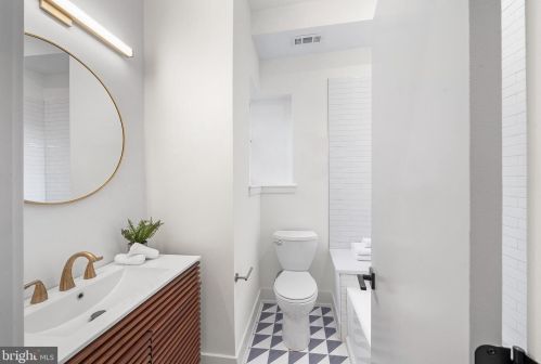 2008 16 St, Philadelphia PA 19121-2339 exterior