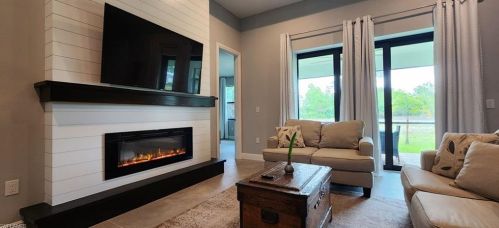 556 8 St, Naples FL 34120-3468 exterior