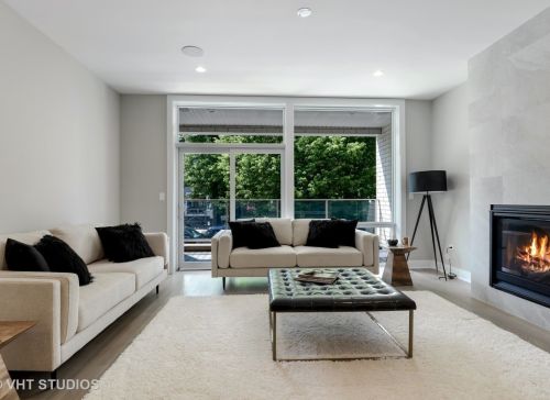 2649 Mildred Ave, Chicago, IL 60614-2318