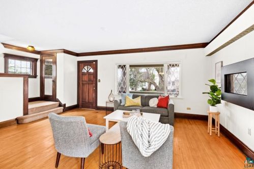 406 43 Ave, Duluth MN 55807-1555 exterior