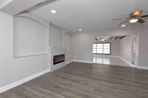 1103 Colonial Rd, Fort Pierce FL 34950-5025 exterior