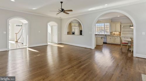 5802 Bent Twig Rd, Mc Lean VA 22101-1806 exterior