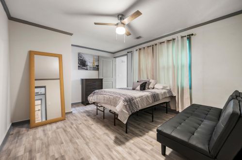 1246 Kenilworth Dr, Atlanta GA 30310-3940 exterior