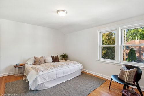 3942 Melvina Ave, Chicago IL 60638-4304 exterior