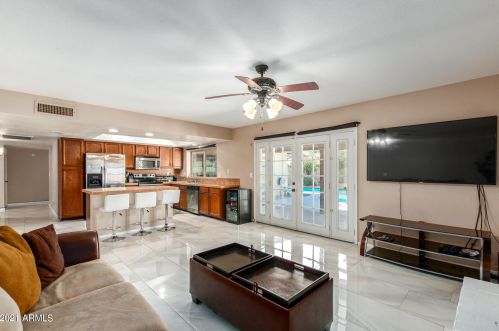 15614 29 Ave, Phoenix AZ 85053-4056 exterior